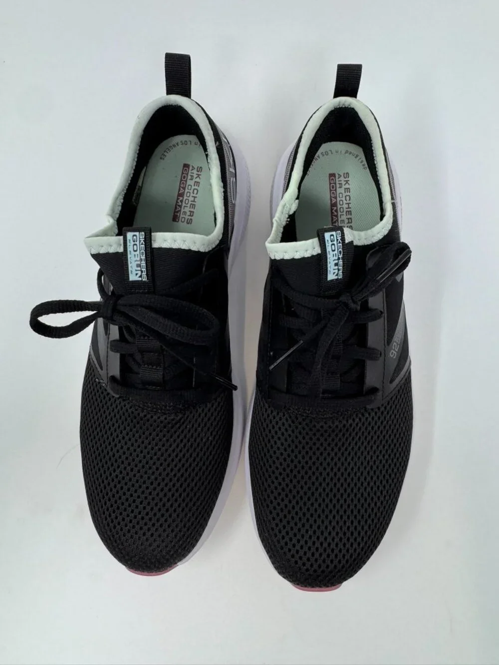 SKECHERS GO RUN ELEVATE WOMENS TENNIS SHOES SIZE 8.5